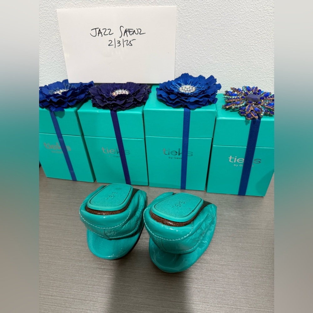 Tieks Blue Patent | Size 38/8
